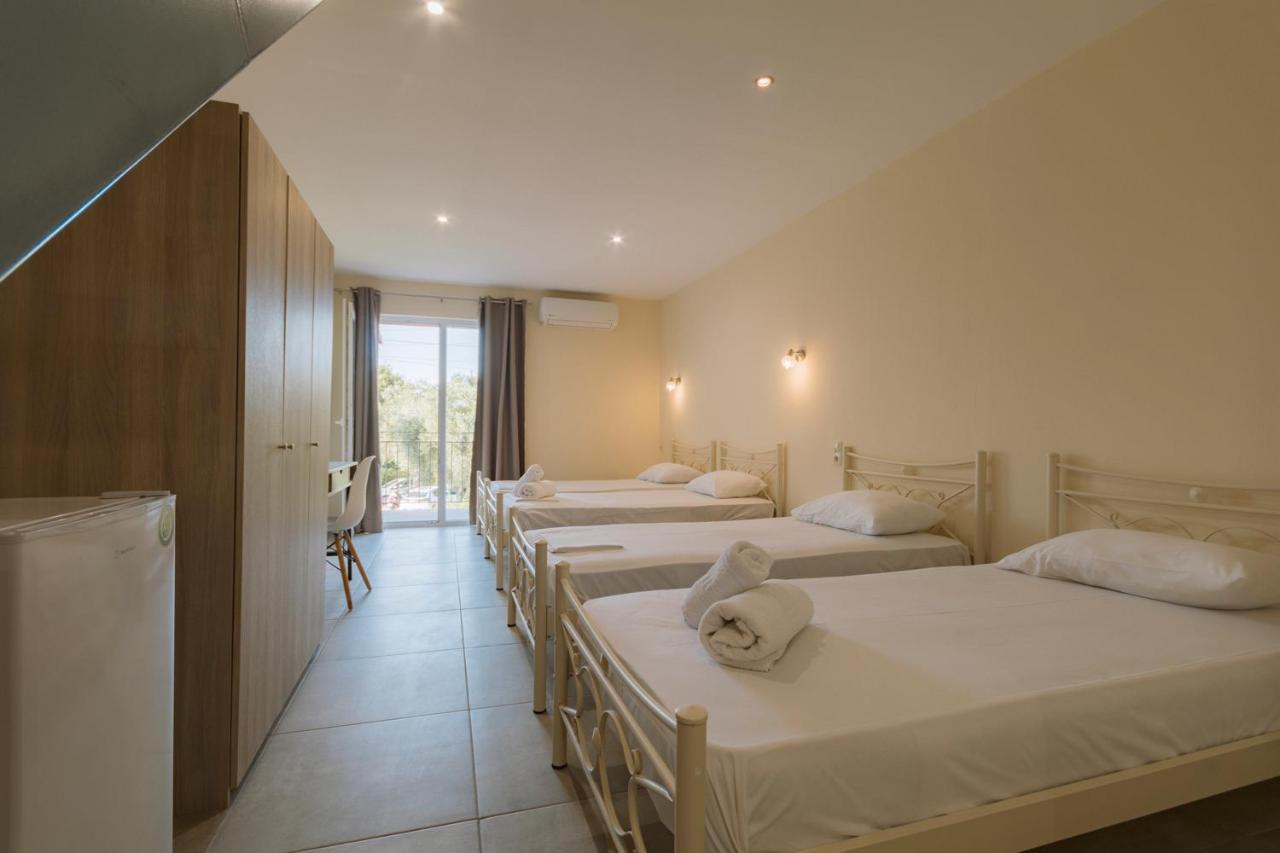 Bed and Breakfast Luca Mare Gouvia Zewnętrze zdjęcie