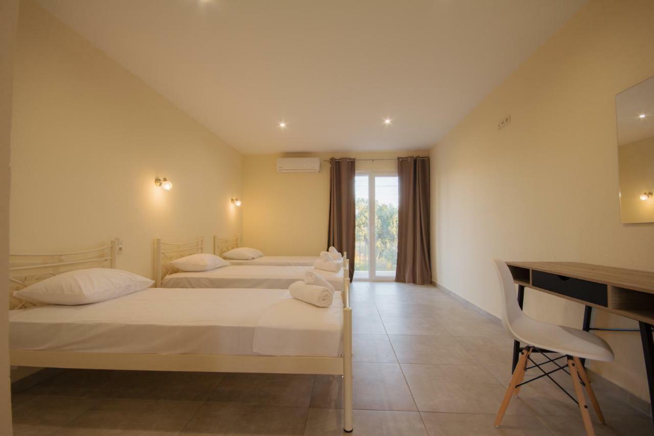 Bed and Breakfast Luca Mare Gouvia Zewnętrze zdjęcie