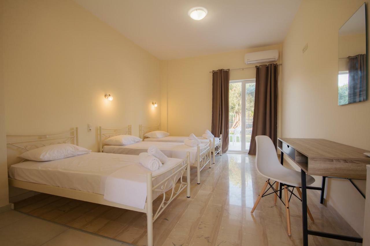 Bed and Breakfast Luca Mare Gouvia Zewnętrze zdjęcie